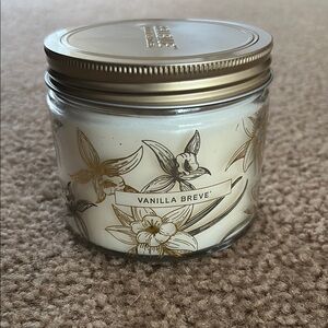 🎉 ON CCO! Bellevue Luxury candle - vanilla breve